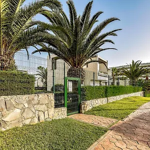 apartment-in-las-americas-playa-de-troya.in-canary-islands.com/