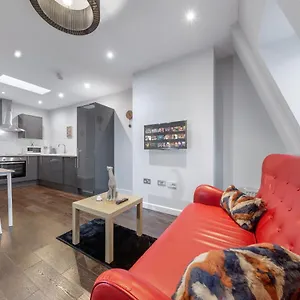sleep-4-in-central-london.brighton-hotels-england.com/